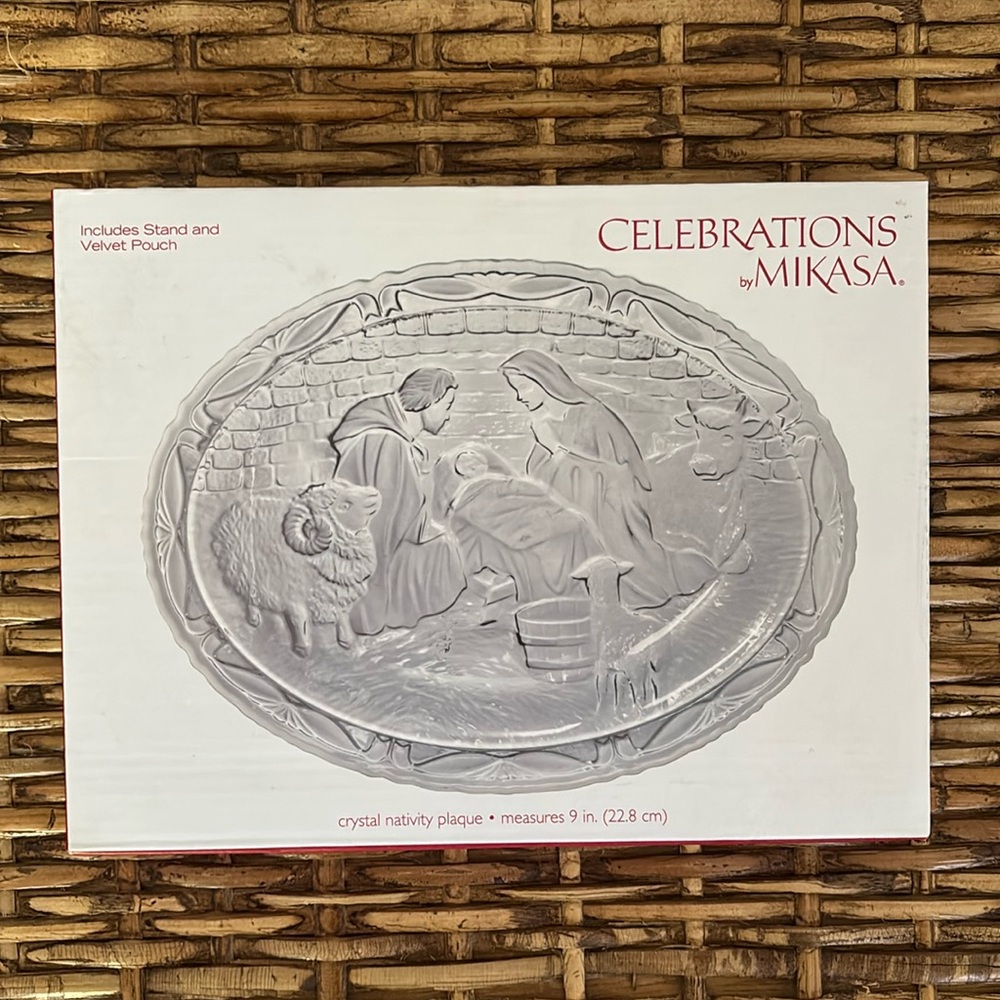 Celebrations by Mikasa Rejoice Collection Crystal Nativity Plaque/Plate